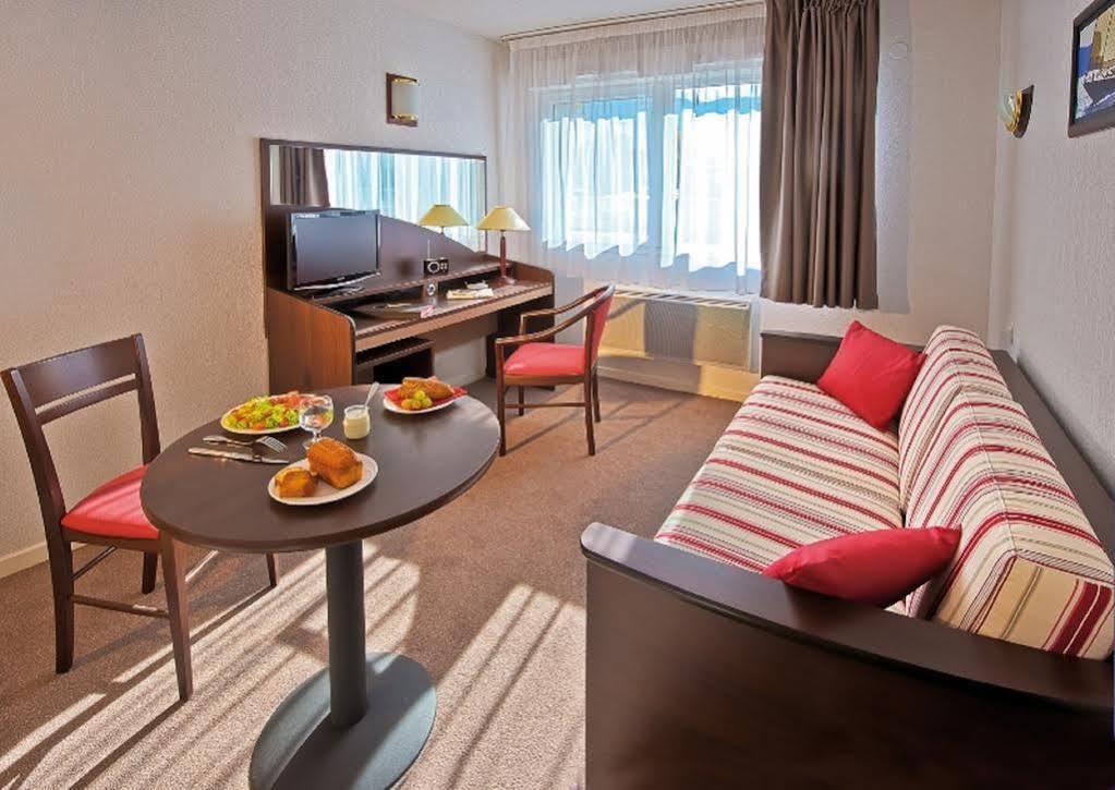 Appart Hotel Annecy Seynod Екстер'єр фото